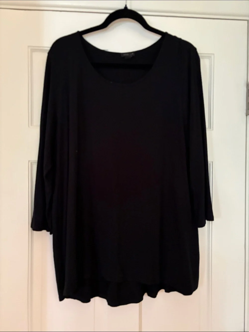 J Jill Women's Black Scoop Neck Long Sleeve Tunic - Picture 1 of 3